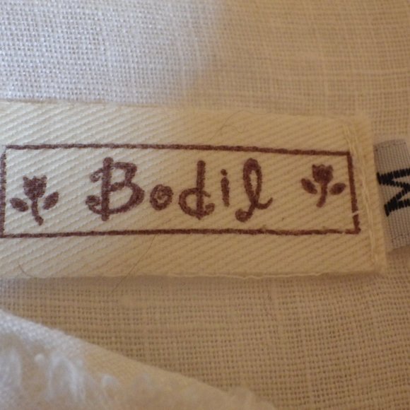 Boho BEDIL Top/ White Linen/ Loose and Flouncy/Size Medium - Picture 7 of 7